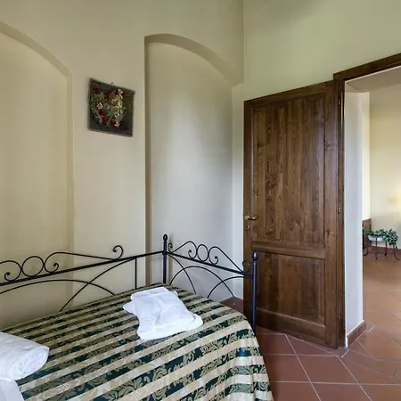 Fratta-santa Caterina Sleeps 16 With Pool And Wifi Villa