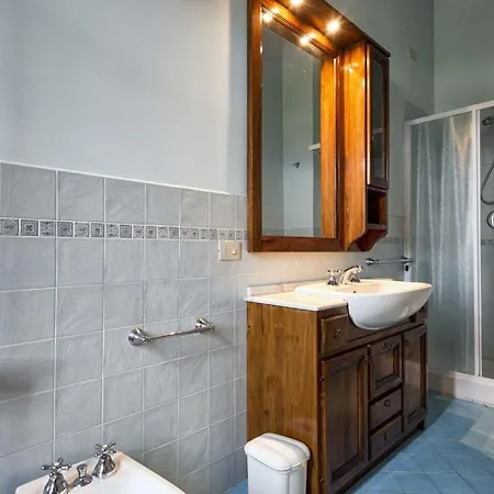 Fratta-santa Caterina Sleeps 16 With Pool And Wifi *