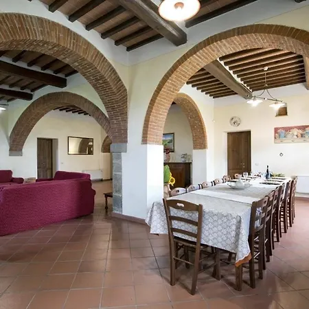 Villa Fratta-santa Caterina Sleeps 16 With Pool And Wifi *