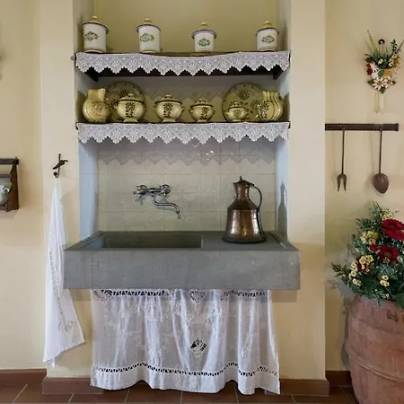 Fratta-santa Caterina Sleeps 16 With Pool And Wifi